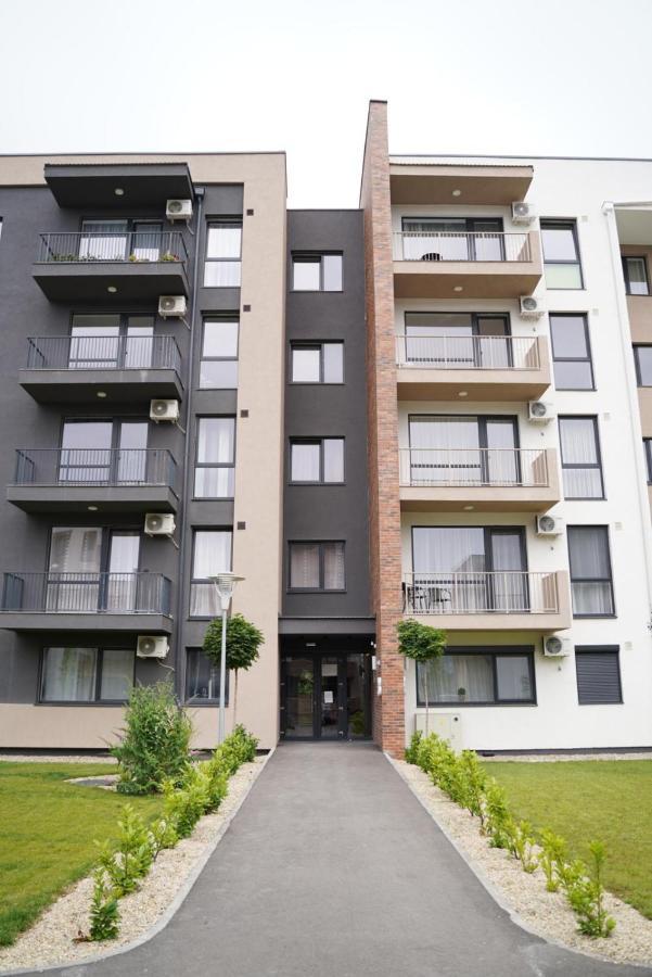 Silence Appartments Oradea Εξωτερικό φωτογραφία