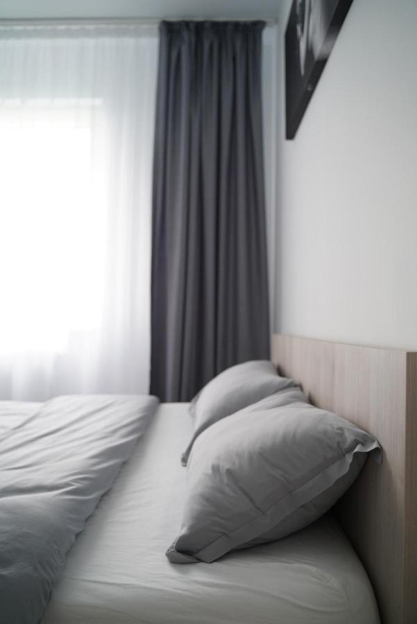 Silence Appartments Oradea Εξωτερικό φωτογραφία
